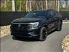 2025 Volkswagen Atlas Cross Sport SEL R-Line Black 4Motion