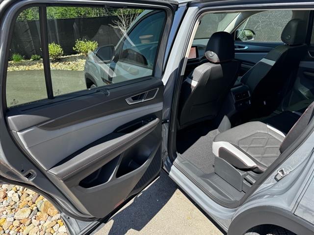2025 Volkswagen Atlas Peak Edition 4Motion