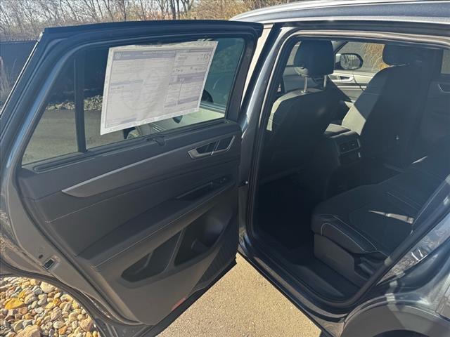 2025 Volkswagen Atlas Cross Sport SE 4Motion