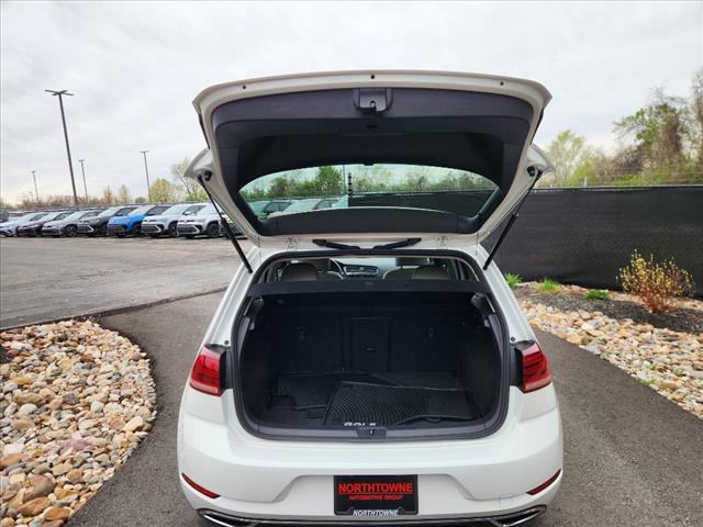 2018 Volkswagen Golf TSI SE