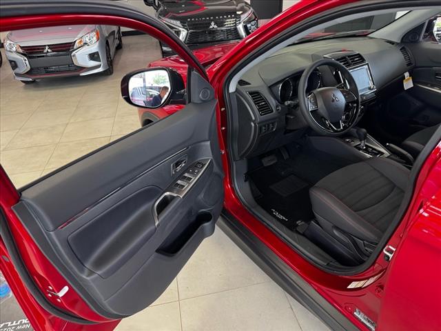 2025 Mitsubishi Outlander Sport SE