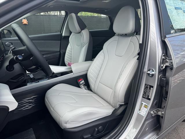 2025 Hyundai ELANTRA Hybrid Limited