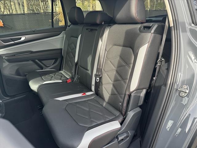 2025 Volkswagen Atlas Peak Edition 4Motion