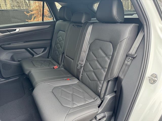2025 Volkswagen Atlas Cross Sport SE 4Motion