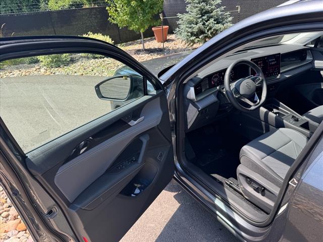 2025 Volkswagen Tiguan SE