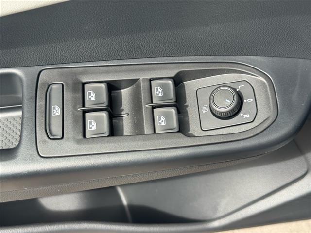 2025 Volkswagen Taos SE 4Motion