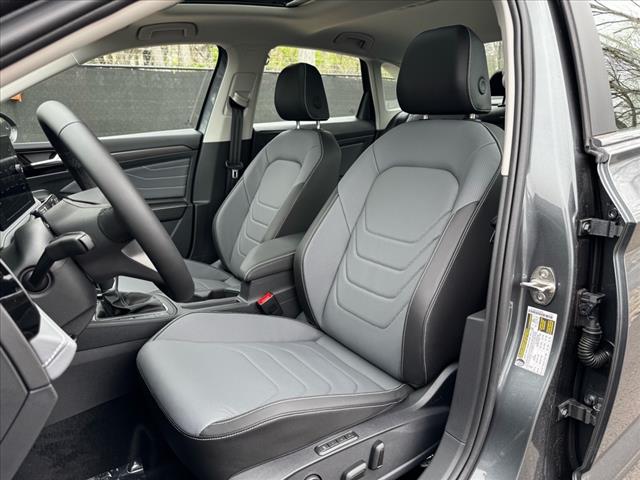 2025 Volkswagen Jetta SEL