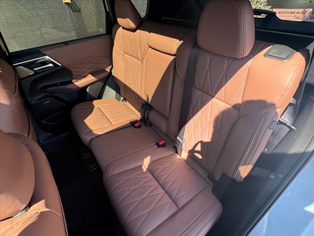 2025 Mitsubishi Outlander SEL
