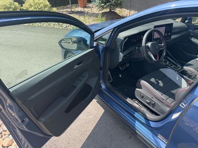 2025 Volkswagen Golf GTI SE