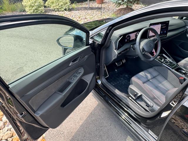 2025 Volkswagen Golf GTI S