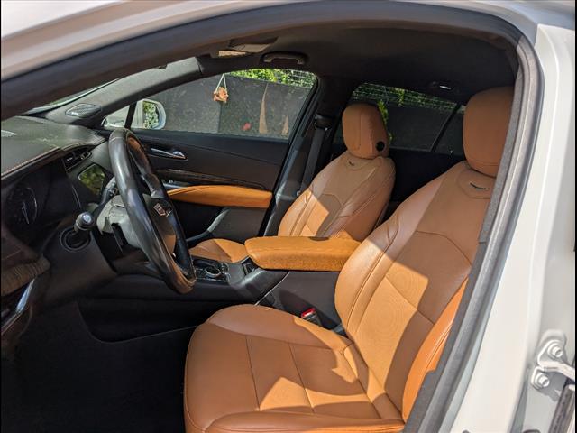2020 Cadillac XT4 Premium Luxury