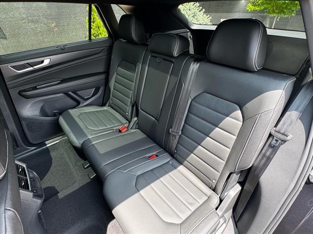 2025 Volkswagen Atlas Cross Sport SEL 4Motion