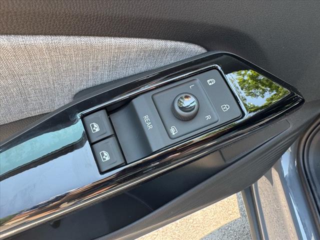 2025 Volkswagen ID.4 Pro