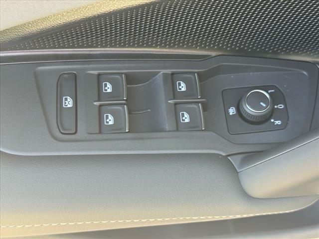 2025 Volkswagen Tiguan SE 4Motion