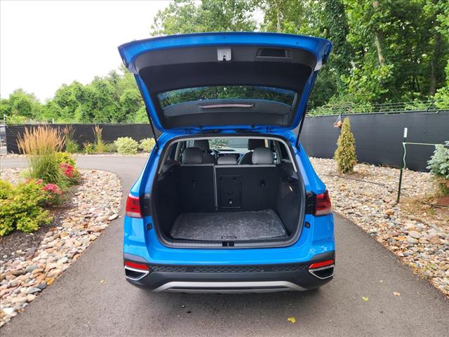 2022 Volkswagen Taos SE 4Motion
