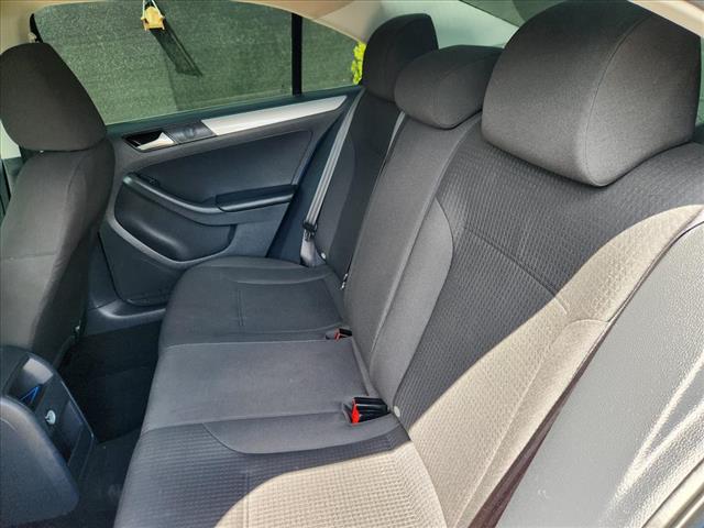 2015 Volkswagen Jetta 1.8T SE W/CONNECT