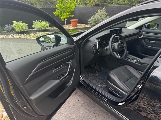 2025 Mazda CX-50 Hybrid Premium
