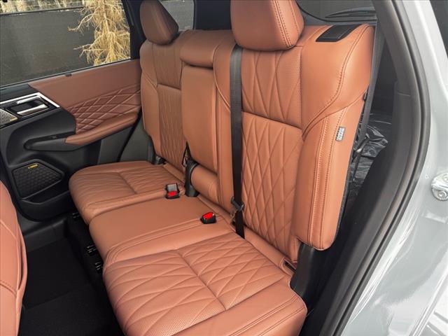 2025 Mitsubishi Outlander SEL
