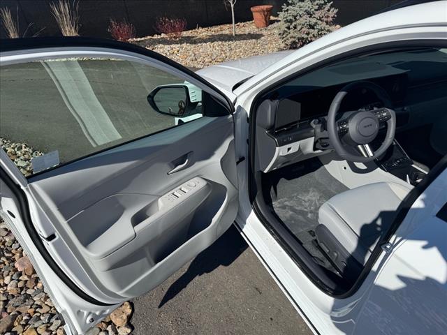 2025 Hyundai KONA Electric SEL