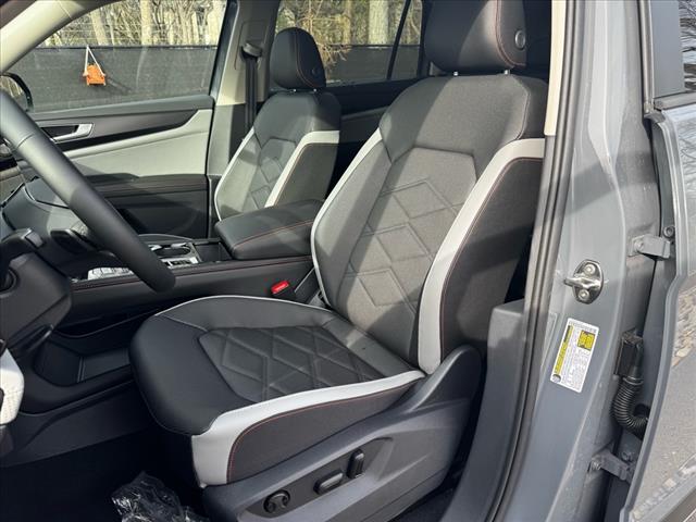 2025 Volkswagen Atlas Peak Edition 4Motion
