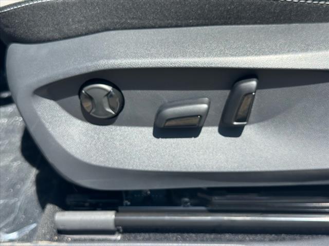 2025 Volkswagen Taos SE 4Motion