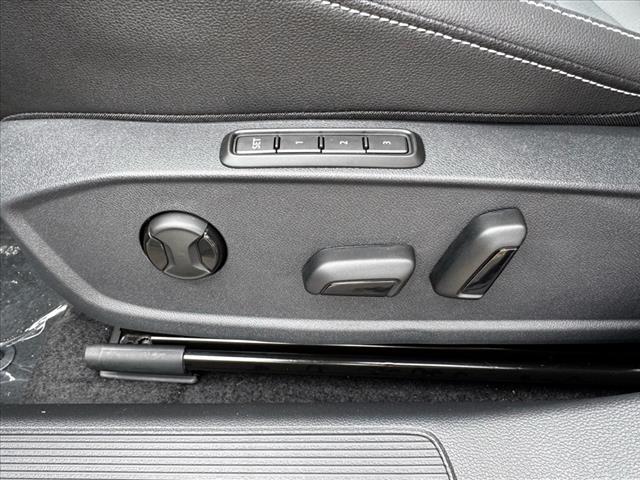 2025 Volkswagen Jetta SEL