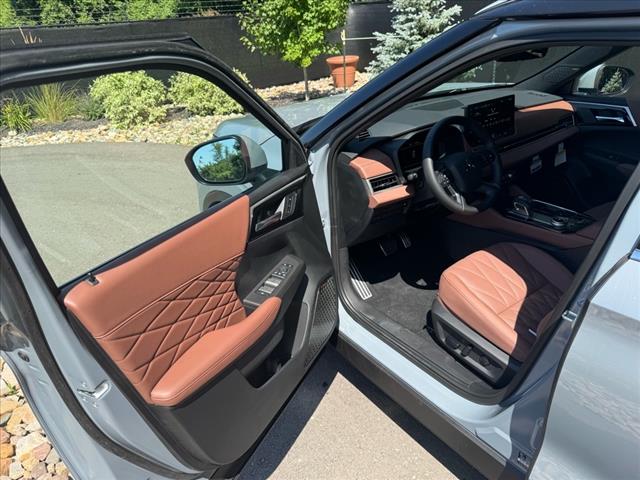 2025 Mitsubishi Outlander SEL