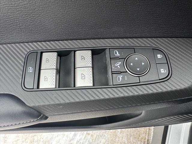2025 Mitsubishi Outlander PHEV SE