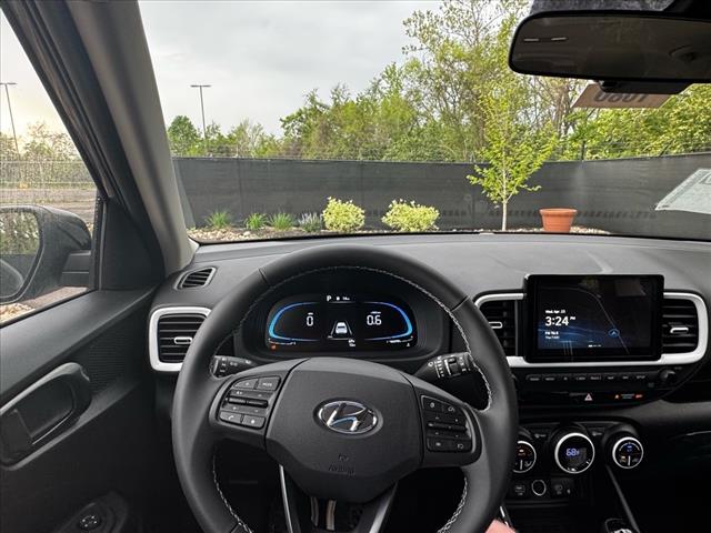 2025 Hyundai VENUE Limited
