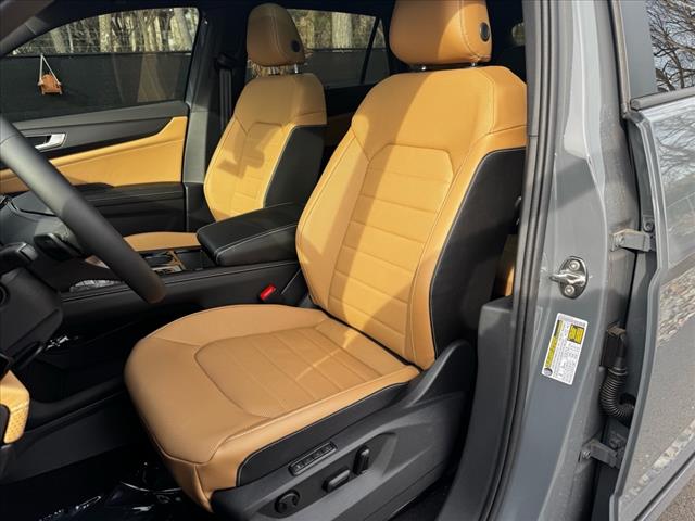 2025 Volkswagen Atlas Cross Sport SEL R-Line Black 4Motion