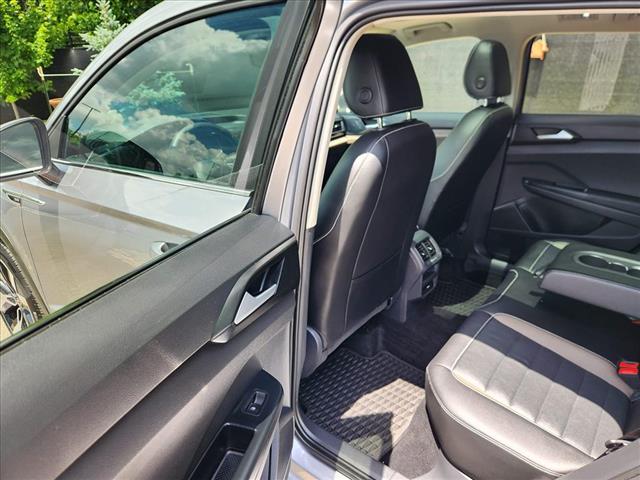 2022 Volkswagen Taos SEL 4Motion