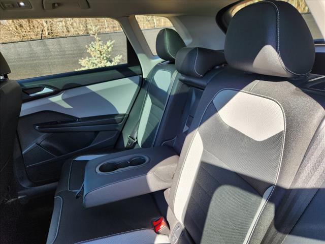 2024 Volkswagen Taos SEL 4Motion