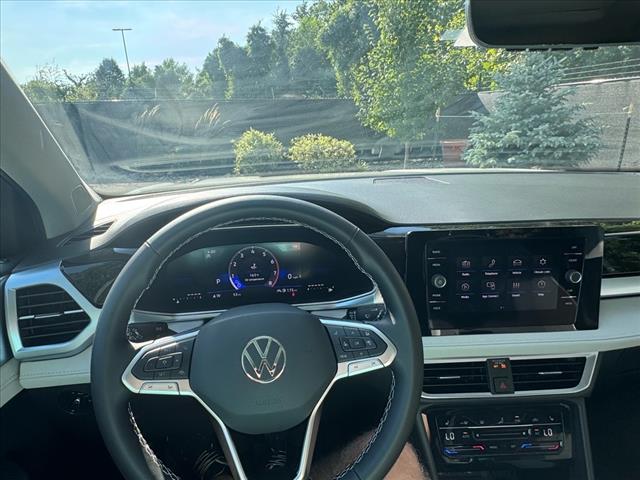 2025 Volkswagen Taos SE