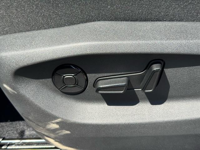 2025 Volkswagen Tiguan SE