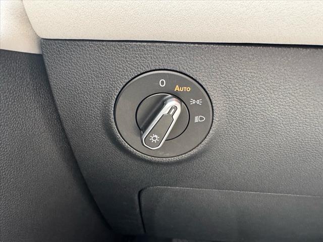 2025 Volkswagen Taos SE 4Motion