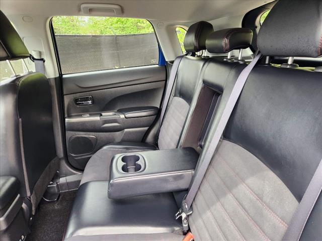 2024 Mitsubishi Outlander Sport SE