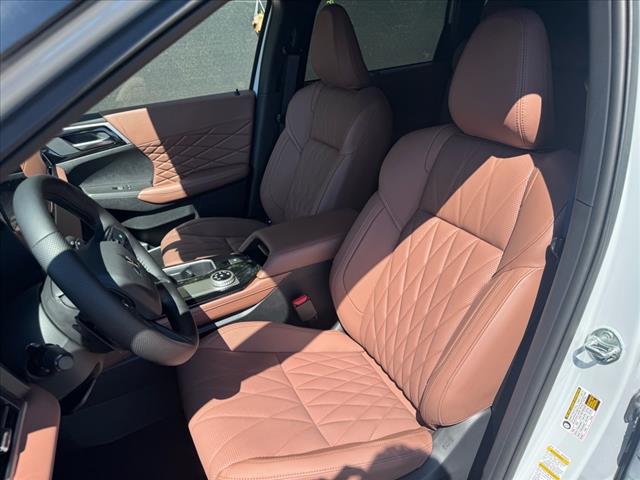 2025 Mitsubishi Outlander SEL