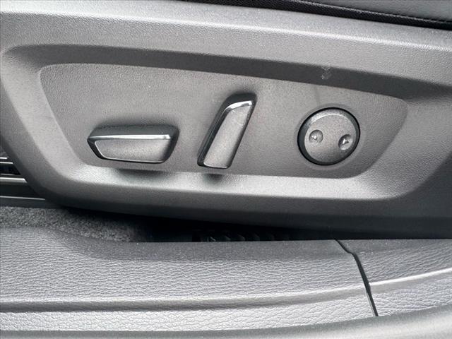 2025 Mitsubishi Outlander PHEV SE