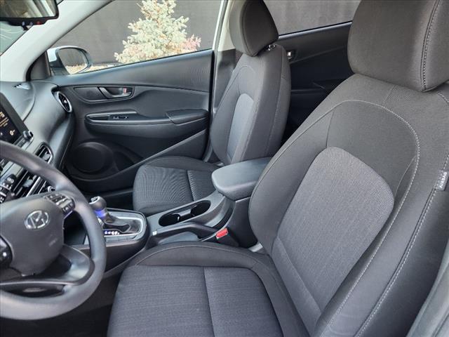 2022 Hyundai KONA SEL