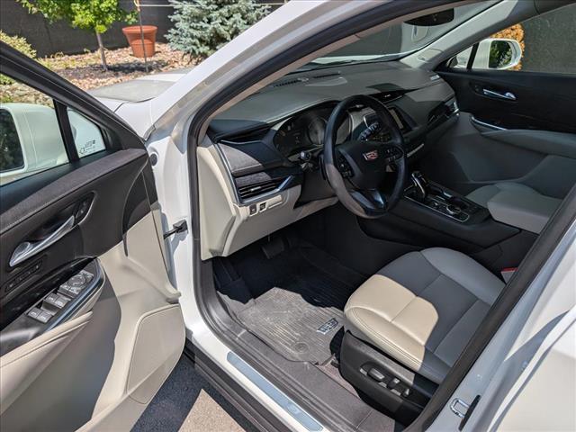 2020 Cadillac XT4 Premium Luxury