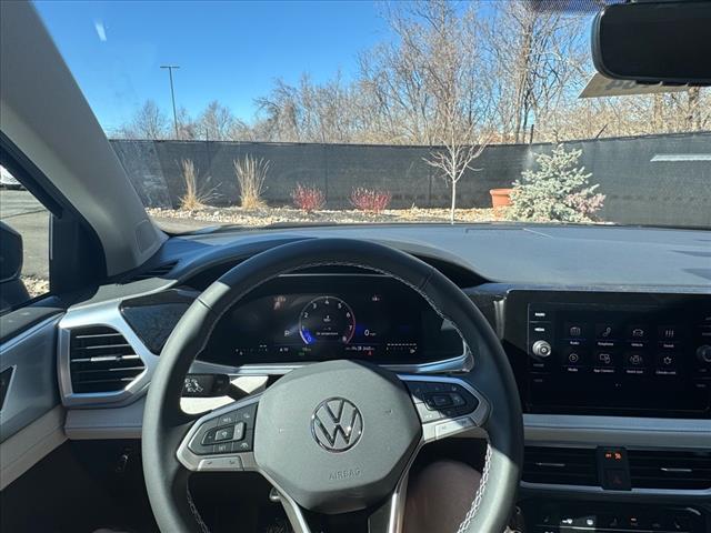 2025 Volkswagen Taos SE
