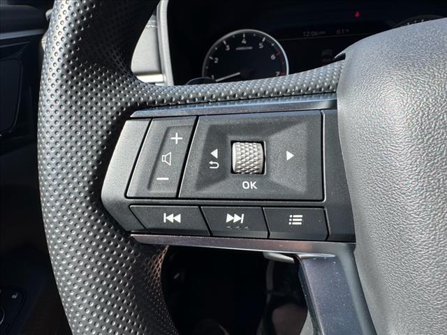 2025 Mitsubishi Outlander ES