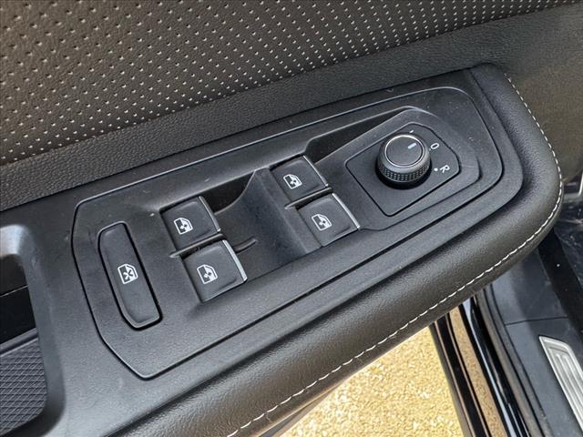 2025 Volkswagen Atlas Cross Sport SEL R-Line Black 4Motion