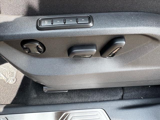 2025 Volkswagen Atlas Cross Sport SEL 4Motion