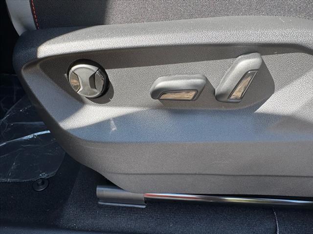 2025 Volkswagen Atlas Peak Edition 4Motion