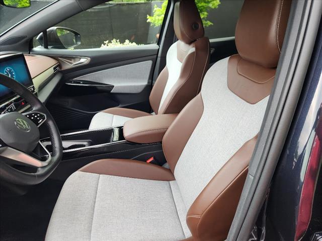 2023 Volkswagen ID.4 Pro