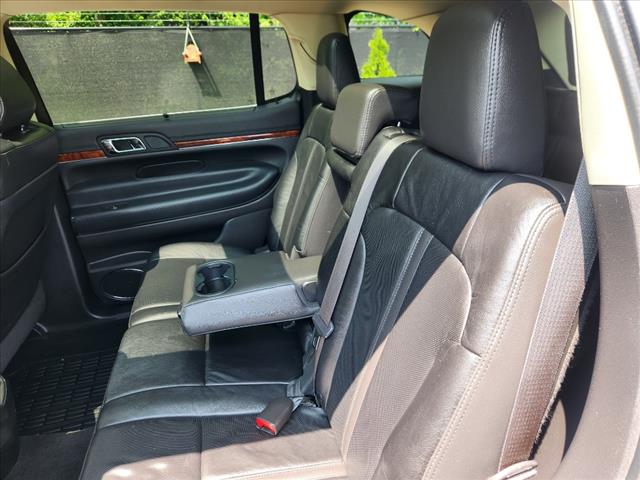 2019 Lincoln MKT Reserve