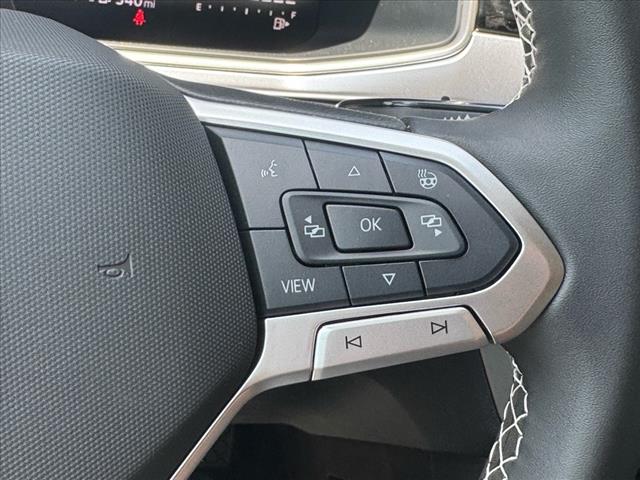 2025 Volkswagen Taos SE