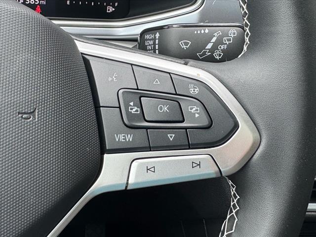 2025 Volkswagen Taos SE 4Motion