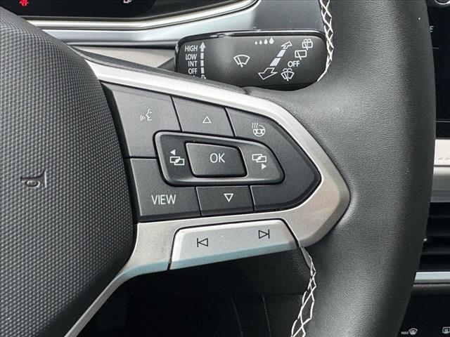 2025 Volkswagen Taos SE 4Motion